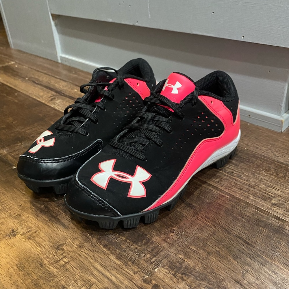 Girls Cleats